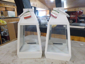 lot 100 image: 2 New Trimberry Hanging Lanterns
