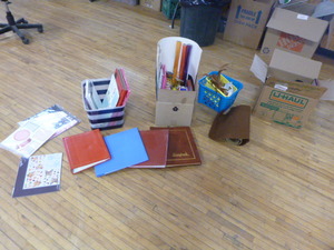 lot 114 image: Arts and Crafts Items