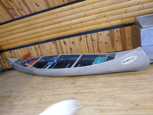 lot 2 image: Aluma Craft Aluminum Canoe