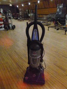 lot 130 image: Bissell Powerforce Bagless Vacuum Cleaner