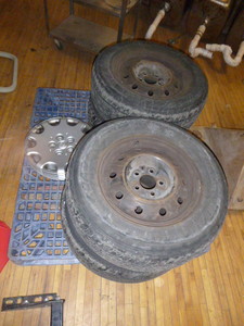 lot 132 image: Set of 4 Road Runner Grand Touring Tires