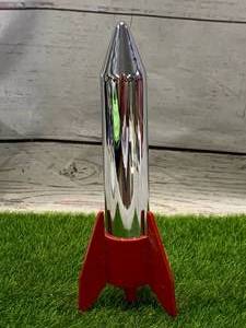 lot 60 image: Antique 1960s Space Rocket Lighter 6 Tall