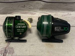 lot 68 image: Pair of Vintage Johnson Fishing Reels