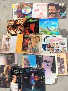lot 112 image: Lot of 25 Vintage Record Albums