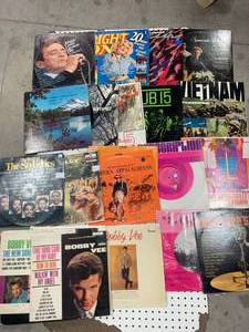 lot 114 image: Lot of 25 Vintage Record Albums