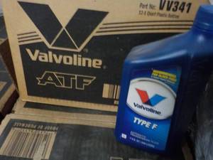 lot 27 image: Case of 12 - Qt Bottles Valvoline T...