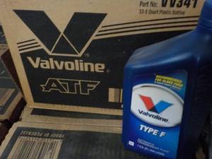 lot 28 image: Case of 12 - Qt Bottles Valvoline T...