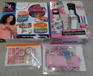 lot 78 image: My Look, iLY, and Pen Gear...