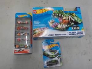 lot 93 image: Hot Wheels...