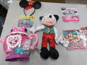 lot 141 image: Mickey Lot...