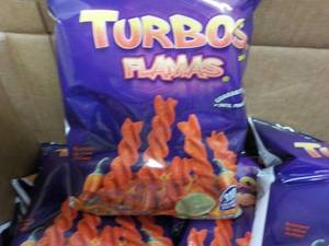 lot 225 image: Case of 64 bags Turbos Flamas Snack...