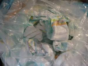 lot 269 image: Bag of 100 or so infant - 3 month old diapers