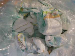 lot 270 image: Bag of 100 or so Diapers Newborn-3 ...