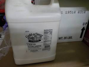 lot 277 image: 2 - 17.5lb Jugs Gold-n-Sweet Liguid...