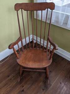 Traditional Wood Rocking Chair