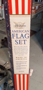Heirloom American Flag Set in Box