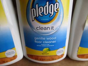 lot 90 image: Pledge Wood Floor Cleaner