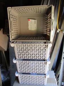 lot 68 image: Decorative Plastic Baskets