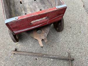 lot 86 image: Vintage Coca-Cola Wooden Wagon