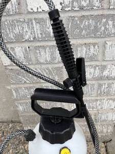 lot 92 image: HDX 1 Gallon Lawn and Garden Sprayer