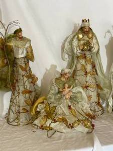 lot 111 image: Metal Nativity Figures