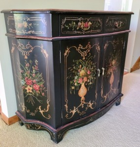 lot 3 image: Elegant Painted Wood Cabinet