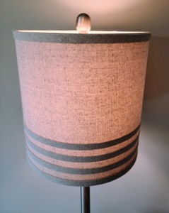 lot 14 image: Table Lamp
