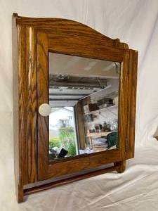 lot 149 image: Vintage Wooden Medicine Cabinet