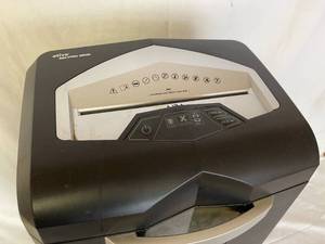 lot 150 image: Aliva Paper Shredder