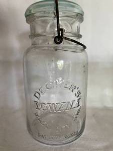 lot 152 image: Assorted Vintage Mason Jars