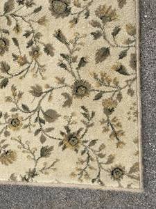 lot 155 image: Floral Throw Rug