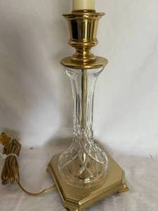 lot 156 image: Vintage Glass  Brass Table Lamp
