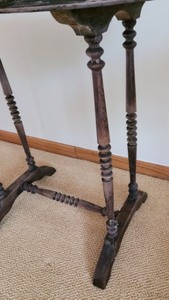 lot 24 image: Vintage Wood Spindle Leg Accent Table