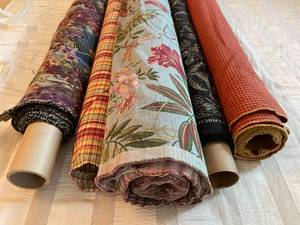 lot 171 image: 5 Rolls of Fabric