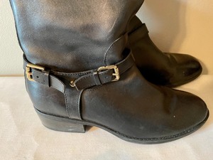 lot 195 image: Ralph Lauren and Naturalizer Boots