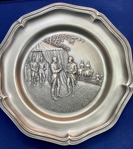 lot 209 image: The American Revolution Bicentennial Plate Collection Pewter Collectors Plates