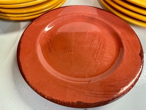 lot 221 image: Salute and HOME Dishware