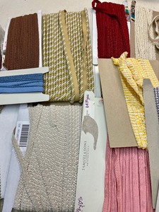 lot 239 image: Lot of Edging