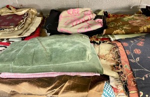 lot 244 image: Beautiful Fabric Remnants
