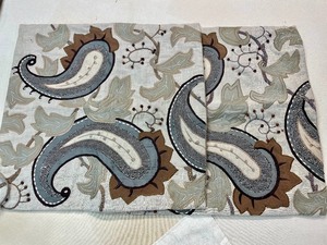 lot 248 image: Lot of Decorative Pillow Covers