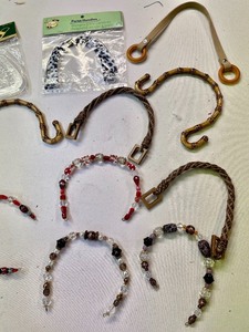 lot 267 image: Lot of Purse Handles