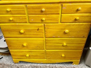 lot 283 image: Yellow Dresser