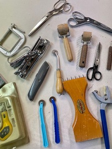 lot 281 image: Sewing and Craft Tools