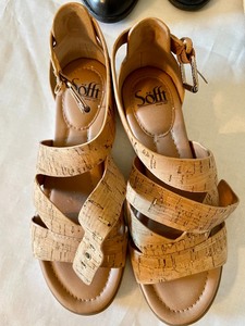 lot 300 image: 5 Pairs of Terrific Shoes