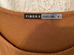 lot 303 image: 9 Stunning Womens Shirts