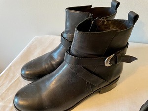 lot 317 image: 5 Pairs of Wonderful Womens Shoes