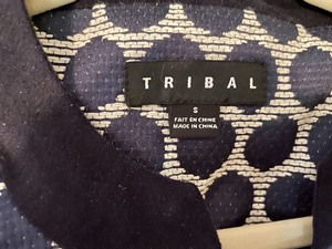 lot 325 image: 6 Fun Jackets