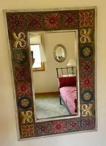 lot 50 image: Fun Decorative Mirror