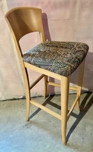 lot 89 image: Sweet Barstool