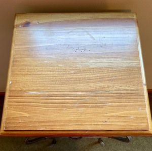 lot 56 image: Decorative Accent Table